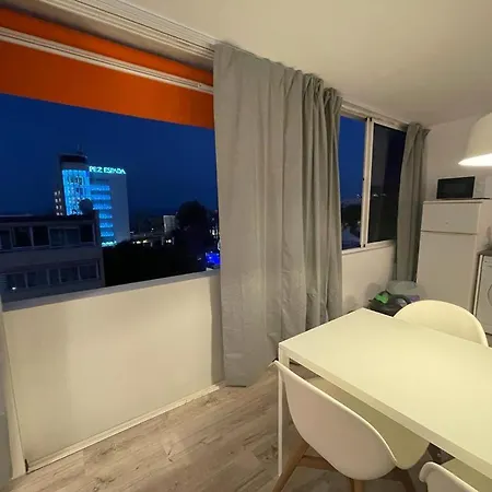 C Y L * Torremolinos